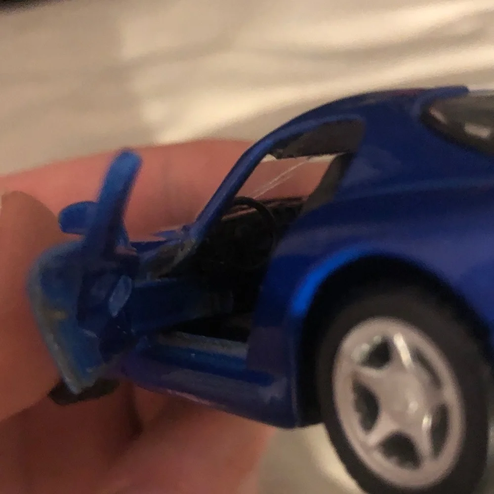 Dodge Viper Pull Back 1/39 blue with white racing stripes